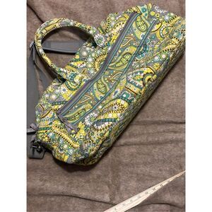 Beautiful VERA BRADLEY overnight large Duffel Traveler Bag parsley Bursts  TRAVE